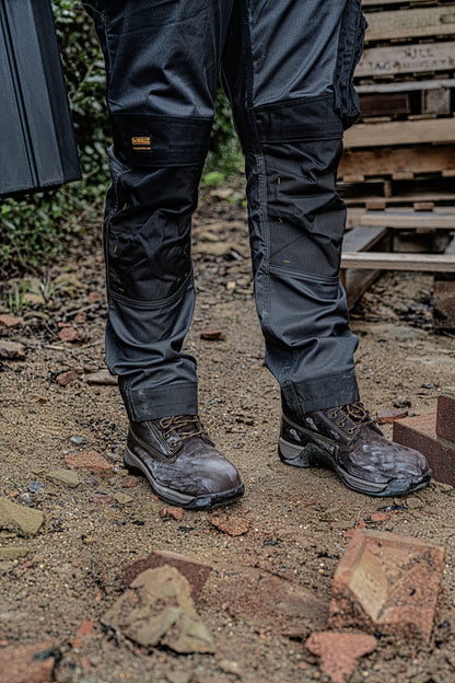 DeWalt Apprentice Hiker