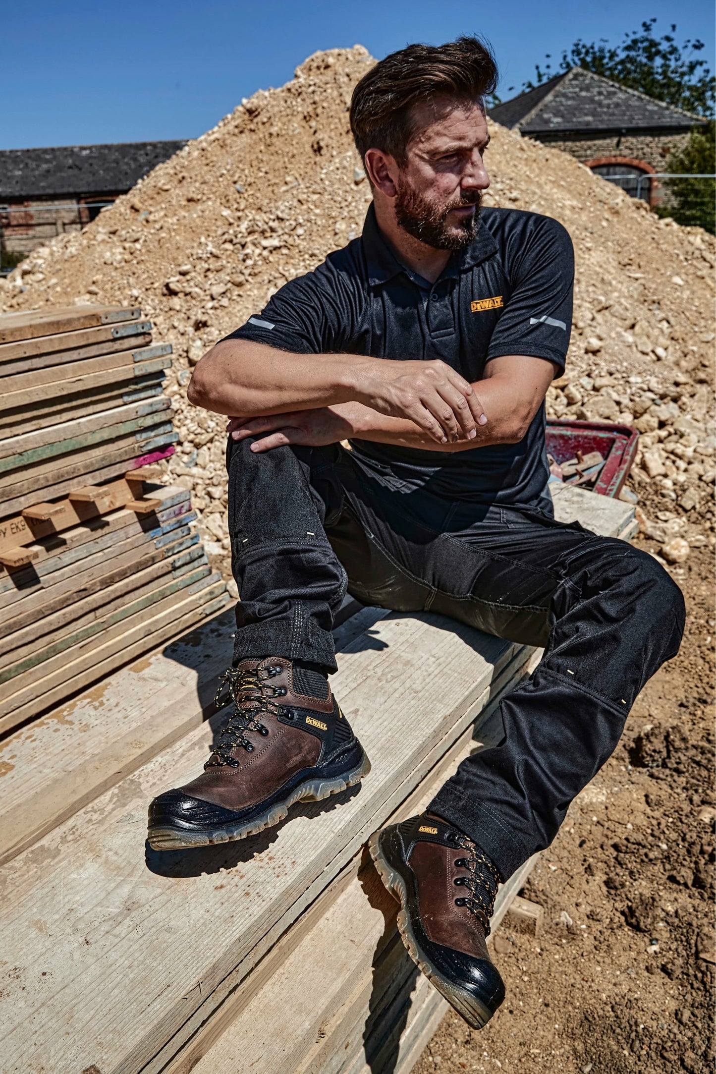 DeWalt Newark Waterproof Safety Hiker
