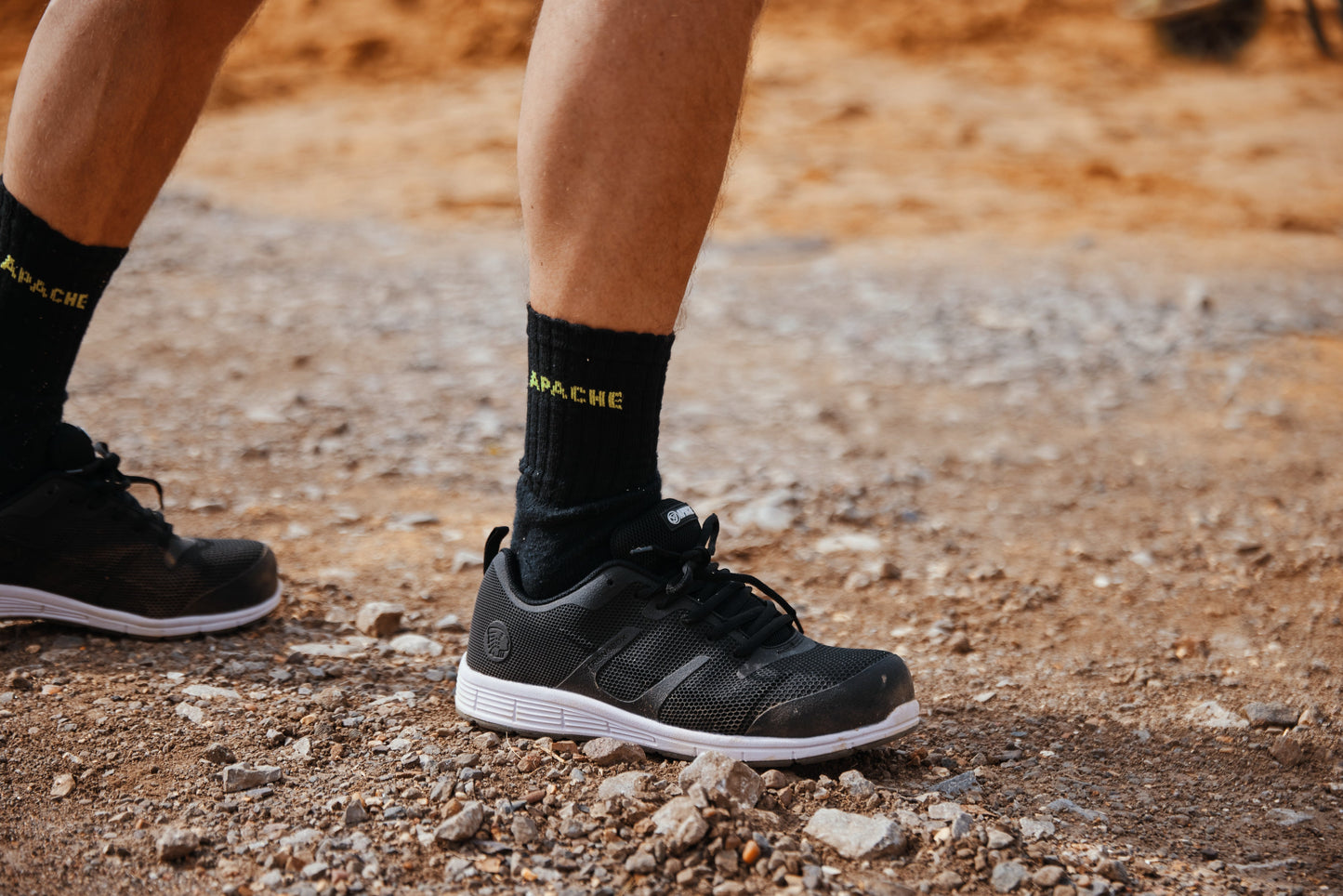Apache Vault Lightweight Sports Trainer
