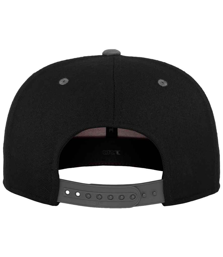 Flexfit Fitted Snapback Cap